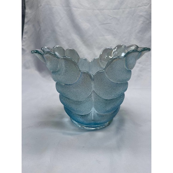 VTG blue iridescent vase